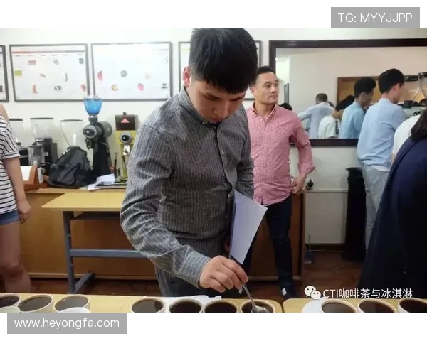 黄强独家分享羽毛球技巧与心得助你提升竞技水平与乐趣